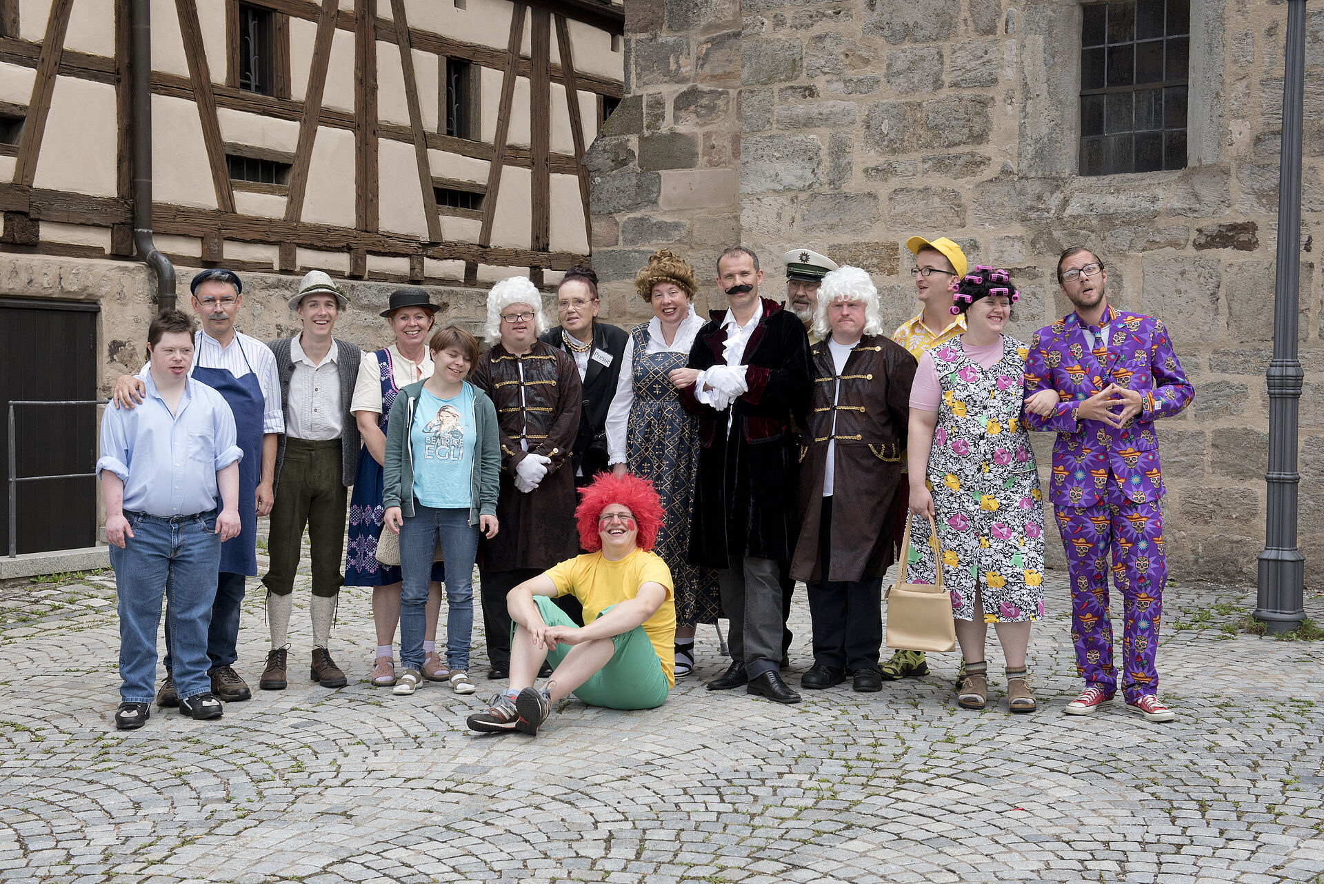 Theatergruppe Rampenlicht in den Kreuzgangspielen in Feuchtwangen